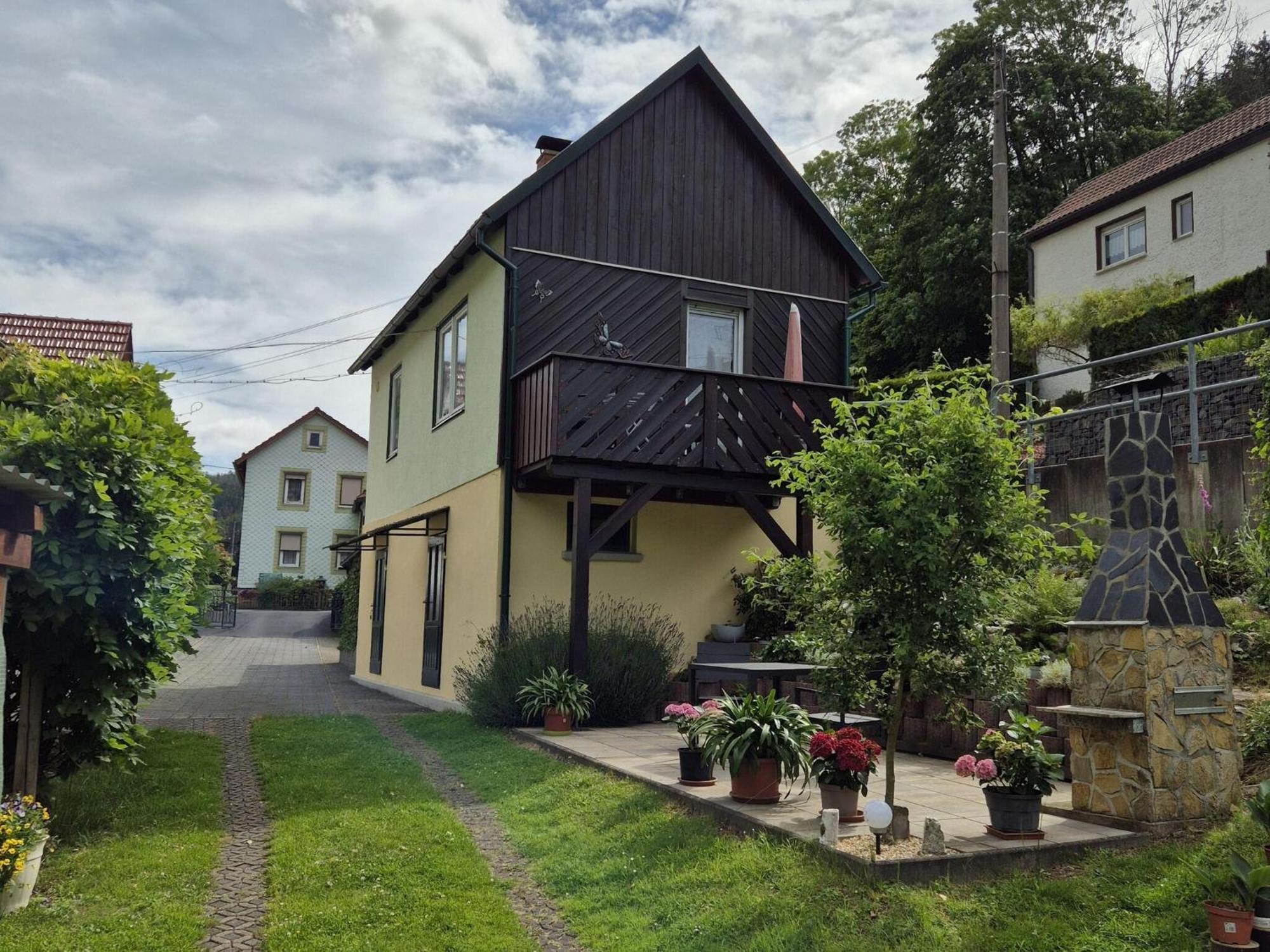 Holiday Home With Garden Langenbach  Eksteriør bilde